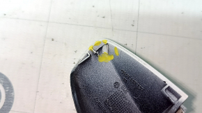 The plug of the outer door handle, front left, Audi Q3 83A 19-25, the fastening is broken