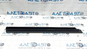 The inner glass seal of the rear left door of BMW X7 G07 19-26 under the curtain, front, is torn