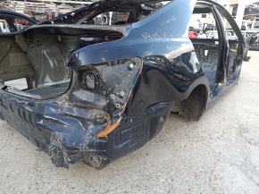 Quarter wing rear right Toyota Camry v40 07-11 on the body, black, rusty, dented, bumps