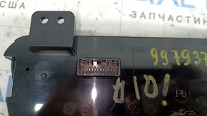 Climate control Hyundai Ioniq 17-19 scratches on the glass