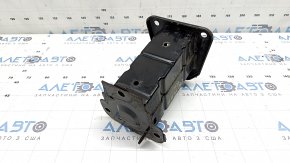 The rear bumper reinforcement fang, left, Toyota Prius 50 Prime 17-22, is rusty