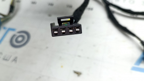 Tesla Model Y 20- Center Console Wiring