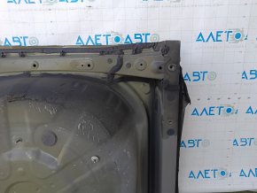 The trunk trough of Toyota Camry v55 15-17 usa is drilled out