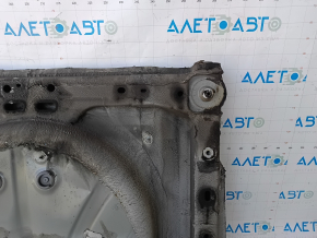 The trunk trough of VW Atlas 18-26 is drilled out