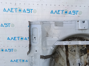 The trunk trough of VW Atlas 18-26 is drilled out