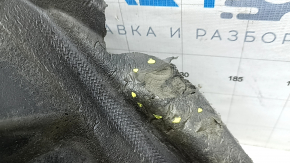 Soundproofing of the rear left lower wing arch Tesla Model Y 20-25 type 2, tears
