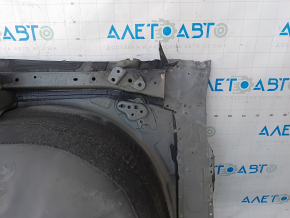 The trunk trough of Toyota Prius V 12-17 is drilled out