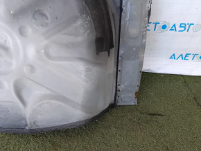The trunk trough of Toyota Prius V 12-17 is drilled out