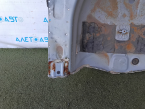The trunk trough of Toyota Prius V 12-17 is drilled out