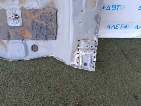 The trunk trough of Toyota Prius V 12-17 is drilled out