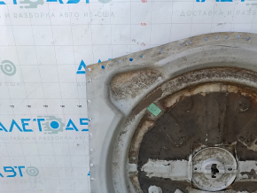 The trunk trough of the Audi Q7 4L 10-15 is drilled out