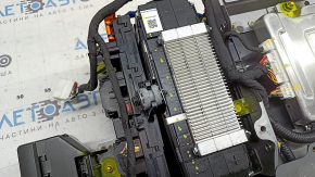 The VVB battery assembly for Hyundai Ioniq 17-19 HEV, 73k, 176V, assembled with a 12V battery, the 12V battery has swollen
