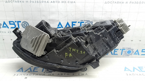 Tesla Model Y 20-25 LED front right headlight without mount, scratches, broken guide