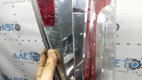 Left headlight Toyota Prius 30 12-15 rest, moisture and cracks under the glass