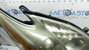 Front right headlight Toyota Prius 30 12-15 rest, halogen, needs polishing, scratches, cracks under the glass