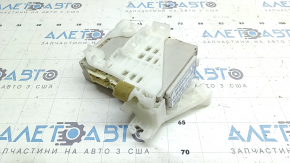 Fuse box under the dashboard Toyota Prius 30 12-15