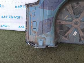 The trunk trough of VW Passat 20-22 is drilled out