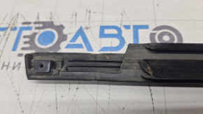 Door-glass molding, central rear left, Chevrolet Bolt 17-21, matte black, part of the sealing rubber is missing