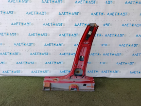 The central right body pillar of Hyundai Elantra AD 17-20 is sawn off