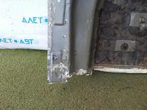 The trunk trough of Toyota Camry v40 07-11 is drilled out, corrosion