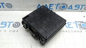Ford Mustang Mach-E 21-26 underhood fuse box with cover