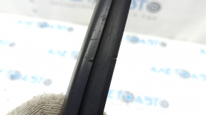 Right windshield molding Audi A6 C7 12-18, seal has dried out, bumps