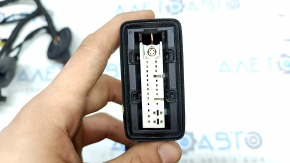 Wiring for the front left door of the Audi Q5 80A 18-24 keyless, for the camera
