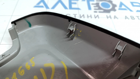 The interior mirror cover for the Audi Q5 80A 18-25 is grey and the fasteners are broken