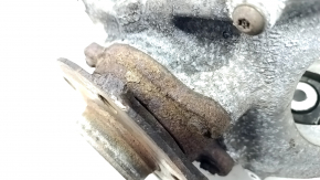 The axle shaft with the rear left hub of the Audi A6 C7 12-18 AWD has microcracks, rusty hub