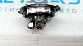 The rear left door tweeter of the Audi A6 C7 12-18 Bose is dented