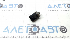 Fuel pressure sensor Audi A6 C7 16-18 3.0T on the fuel line