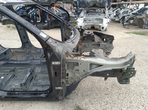 Front right quarter of Volvo XC90 16-23 on the body, black, dent