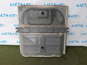 The trunk trough of the Infiniti QX50 19-25 is drilled out