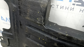 Rear left underbody protection Volvo XC90 16-22 breaks, cracks, missing fragment