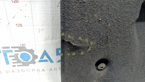 The engine protection of the Audi A6 C7 12-18 is worn out, there are tears, and a fragment is missing