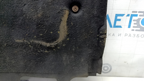 The engine protection of the Audi A6 C7 12-18 is worn out, there are tears, and a fragment is missing