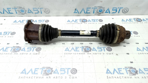 The front right half shaft of the Audi A6 C7 12-18 is rusty, there is play in the inner CV joint