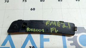 Ford Mustang Mach-E 21-26 front left fender arch reflector scratches