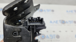 Volvo XC60 18-26 electric trunk door lock, broken fasteners