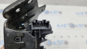 Volvo XC90 16-26 electric trunk door lock, broken mount