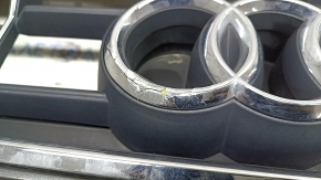 Radiator grill Audi Q8 19-23 gray with chrome under the radar, cracked chrome on the logo