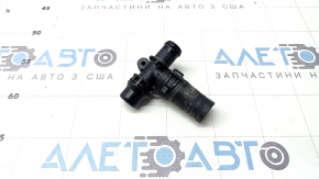 Cooling system tee for Audi A6 C7 16-18 3.0T