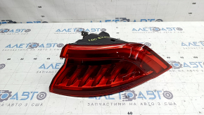 Audi Q8 19-26 right outer wing light scratches