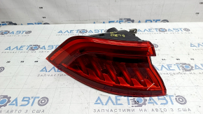 The outer wing light, left, Audi Q8 19-26, is worn