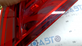 The outer wing light, left, Audi Q8 19-26, is worn