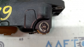The passenger airbag in the dashboard of the Audi Q8 19-24 has a rusty pyropaket