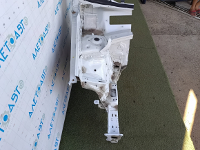 Front right quarter of VW Atlas 24-26 sawed off, white