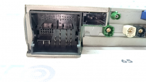 The head unit of the Audi Q8 19-21 is covered in soot