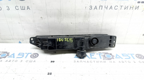 Right fog light for Honda Insight 19-22, chips, needs polishing