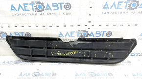 The radiator grille of the Honda Insight 19-22 is bare, black gloss, cracks, non-factory holes, broken fasteners, missing fragments of fasteners